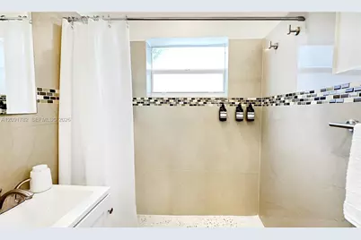 528 SW 4th Ave #A, Hallandale Beach, FL 33009 - Photo 16