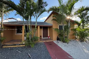 30486 SW 162nd Pl, Homestead, FL 33033 - Photo 1