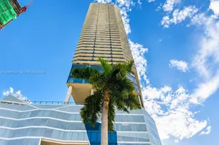 398 NE 5th St, Miami, FL 33132 - Photo 1