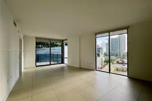 31 SE 6th St, Miami, FL 33131 - Photo 10
