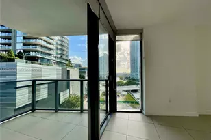 31 SE 6th St, Miami, FL 33131 - Photo 14