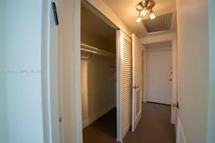 4747 Collins Ave, Miami Beach, FL 33140 - Photo 18
