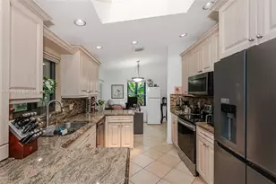 7609 Sunflower Dr, Margate, FL 33063 - Photo 14