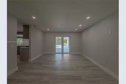 20405 NE 22nd Pl, Miami, FL 33180 - Photo 6