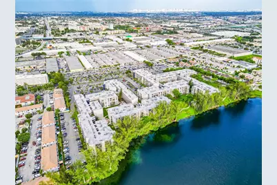 10000 NW 80th Ct #2247, Hialeah Gardens, FL 33016 - Photo 2