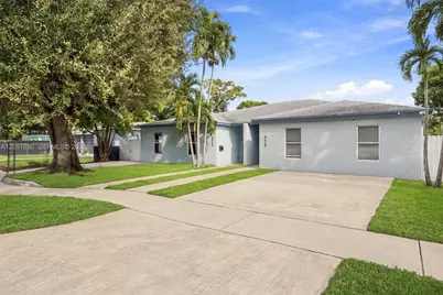 523-525 NW 106th St, Miami, FL 33150 - Photo 4