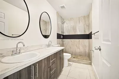 523-525 NW 106th St, Miami, FL 33150 - Photo 24