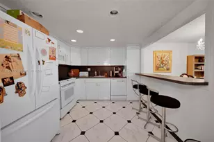 18151 NE 31st Ct, Aventura, FL 33160 - Photo 2