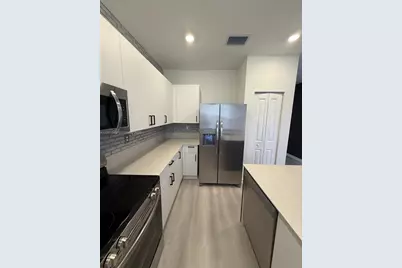 2661 SE 24th Ct, Homestead, FL 33035 - Photo 14