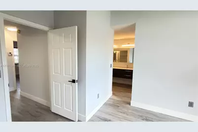13950 Oak Ridge Dr, Davie, FL 33325 - Photo 58