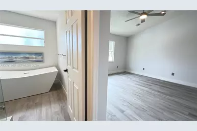 13950 Oak Ridge Dr, Davie, FL 33325 - Photo 50