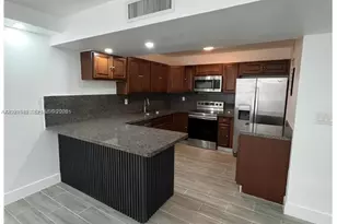 8810 SW 132nd Pl, Miami, FL 33186 - Photo 4