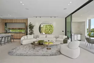 80 S Hibiscus Dr, Miami Beach, FL 33139 - Photo 26