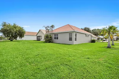 827 SW Lake Charles Cir, Port Saint Lucie, FL 34986 - Photo 30