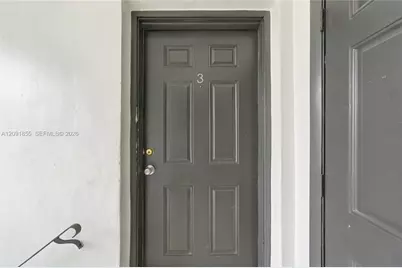 219 NW 10th Ave #APT 3, Miami, FL 33128 - Photo 2