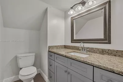 1724 SW 110th Ter, Davie, FL 33324 - Photo 18
