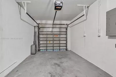 1724 SW 110th Ter, Davie, FL 33324 - Photo 36