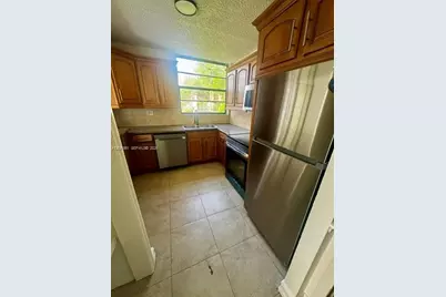 1754 NW 55th Ave #204, Lauderhill, FL 33313 - Photo 2