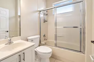 2919 Augusta Cir, Homestead, FL 33035 - Photo 10