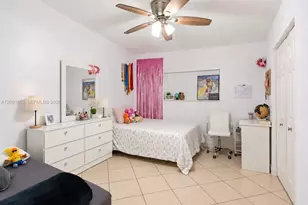 5945 NW 38th St, Virginia Gardens, FL 33166 - Photo 14