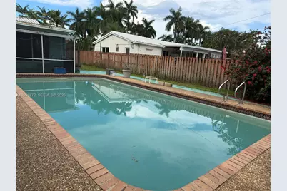 1146 Polk St, Hollywood, FL 33019 - Photo 2
