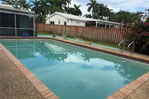 1146 Polk St, Hollywood, FL 33019 - Photo 2