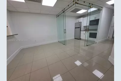 10200 NW 25th St #B-205, Doral, FL 33172 - Photo 32