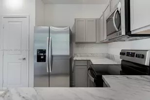 934 SE 19th St, Homestead, FL 33034 - Photo 12