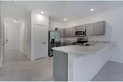 934 SE 19th St, Homestead, FL 33034 - Photo 8