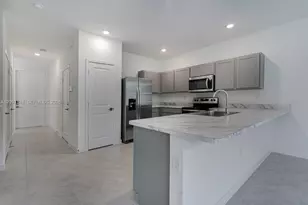 934 SE 19th St, Homestead, FL 33034 - Photo 8