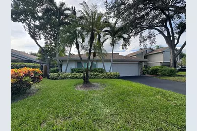 76 Ivy Rd, Hollywood, FL 33021 - Photo 2