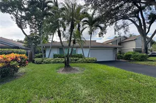76 Ivy Rd, Hollywood, FL 33021 - Photo 2