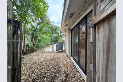 76 Ivy Rd, Hollywood, FL 33021 - Photo 52