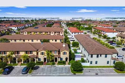 10496 W 33rd Ln, Hialeah, FL 33018 - Photo 32