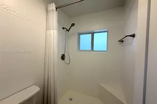 8104 SW 81st Pl, Miami, FL 33143 - Photo 8