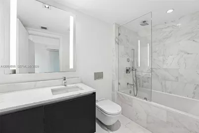 1451 Brickell Ave #2506, Miami, FL 33131 - Photo 20