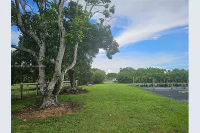 172 Ave SW 228 St, Homestead, FL 33170 - Photo 4