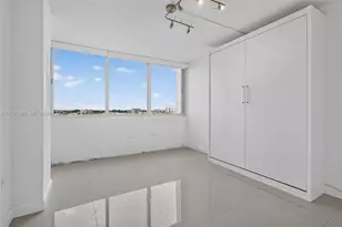 7135 Collins Ave, Miami Beach, FL 33141 - Photo 28