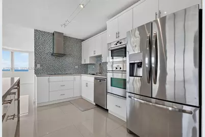 7135 Collins Ave #805, Miami Beach, FL 33141 - Photo 10