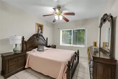 3470 SW 10th St #4 aka Unit 10B, Miami, FL 33135 - Photo 8