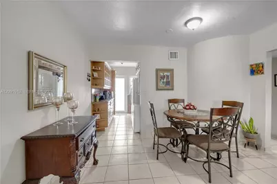 3470 SW 10th St #4 aka Unit 10B, Miami, FL 33135 - Photo 4