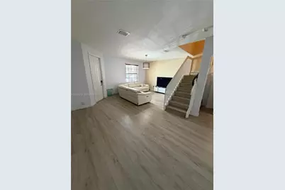 3515 W 89th Pl, Hialeah, FL 33018 - Photo 14