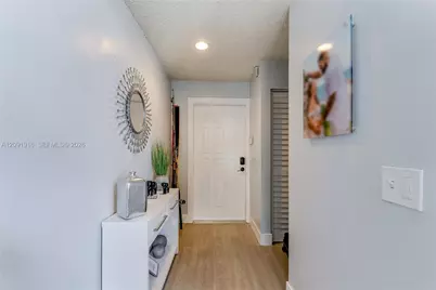 17361 NW 66th Ct, Hialeah, FL 33015 - Photo 26