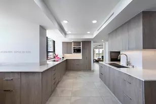 3 Grove Isle Dr, Miami, FL 33133 - Photo 10