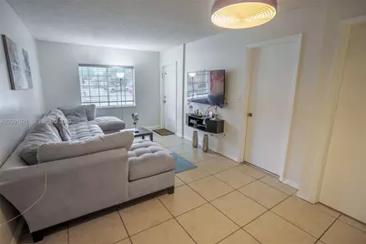 15400 SW 134th Pl #403, Miami, FL 33177 - Photo 4