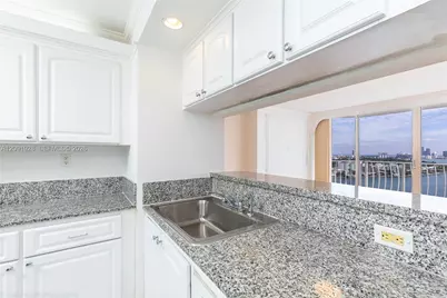 7601 E Treasure Dr #1718, North Bay Village, FL 33141 - Photo 10