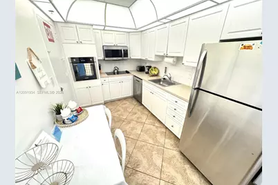 3901 S Ocean Dr #4J, Hollywood, FL 33019 - Photo 4