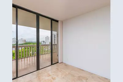 20281 E Country Club Dr #1105, Aventura, FL 33180 - Photo 12