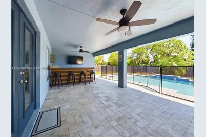 1557 SW Aledo Ln, Port Saint Lucie, FL 34953 - Photo 2
