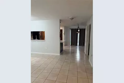 10837 NW 8th St, Pembroke Pines, FL 33026 - Photo 6